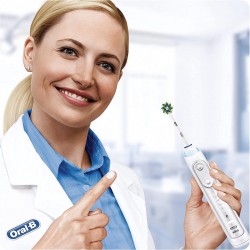 Remplacement de la brosse à dents électrique ORAL-B CrossAction avec CleanMaximiser 9 têtes