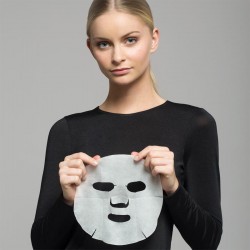 IROHA NATURE Nährende entspannende Gesichtsmaske Einfache Anwendung