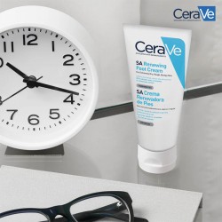CERAVE Renewing Foot Cream with Salicylic Acid 85G improves damaged skin