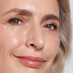 EUCERIN Hyaluron Filler +Elasticity Augenkontur LSF 20 Textur