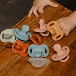 Ciuccio SUAVINEX interamente in silicone SX Pro anatomico 0-6 mesi (colore piastrella)