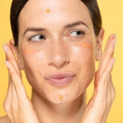 Freshly Cosmetics Siero Concentrato alla Vitamina C 30 ml