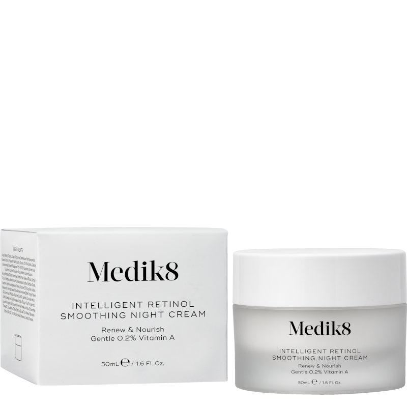 Medik8 Crema Notte Levigante Intelligente al Retinolo 50ml Medik8 Crema Notte Levigante Intelligente al Retinolo 50ml