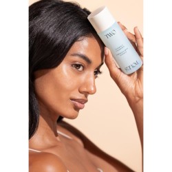 Two Poles Luminous Milk Essence 80 ml